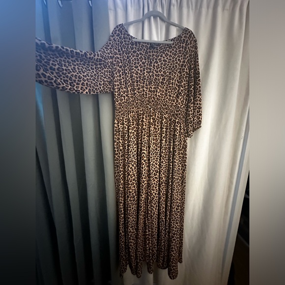 City Chic Dresses | City Chic Cheetah Maxi Shirtdress Dress Smocked Waist - Picture 2 of 3